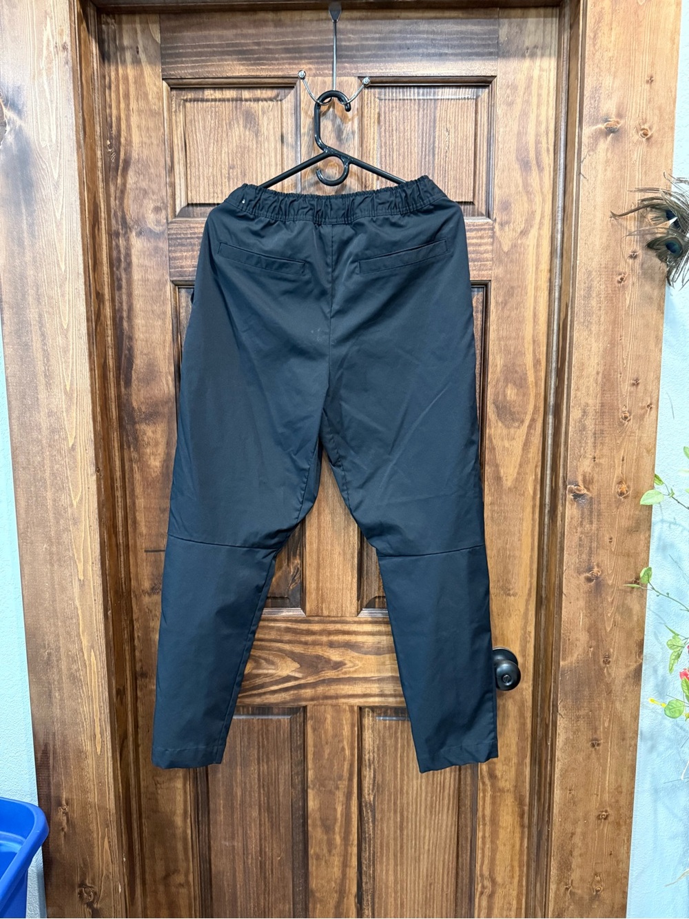 Nike Black Men's Lightweight Jogger Pants